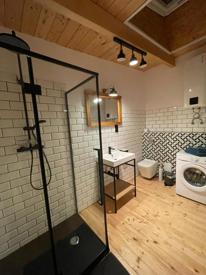 Apartamenty Stonehenge ซอสนอวีแยตส์ ภายนอก รูปภาพ